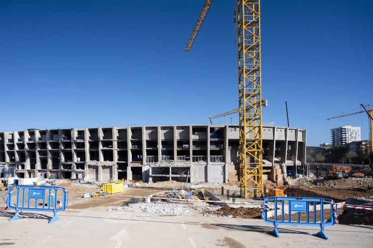 法媒：诺坎普球场改建工程施工延误，将给巴萨造成巨大的财务损失