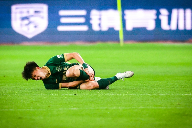 记者：王钰栋和汪士钦恢复不错，弗兰克情况要复杂很多